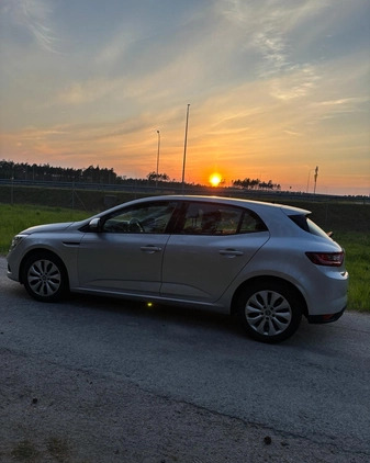 Renault Megane cena 37000 przebieg: 200000, rok produkcji 2016 z Szczecin małe 211